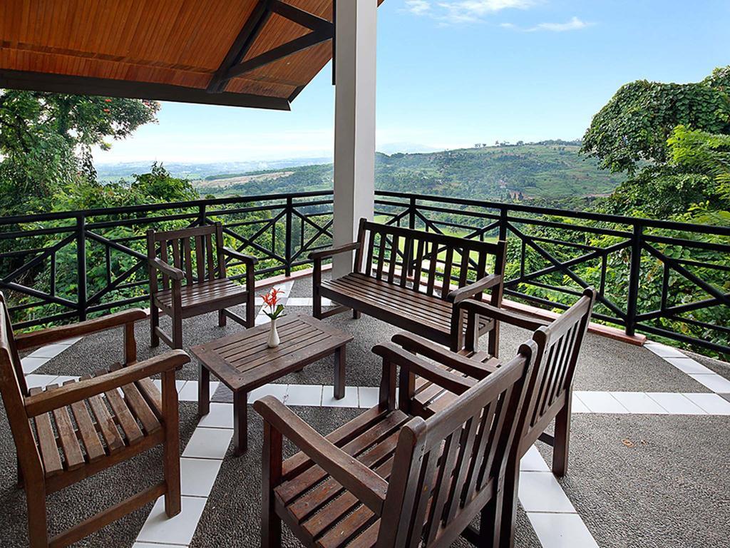 Gunung Geulis Cottages Managed By Royal Tulip Bogor Ngoại thất bức ảnh