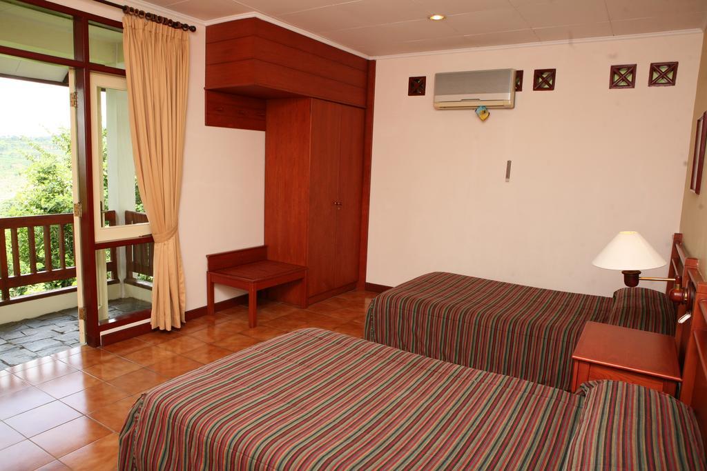 Gunung Geulis Cottages Managed By Royal Tulip Bogor Ngoại thất bức ảnh
